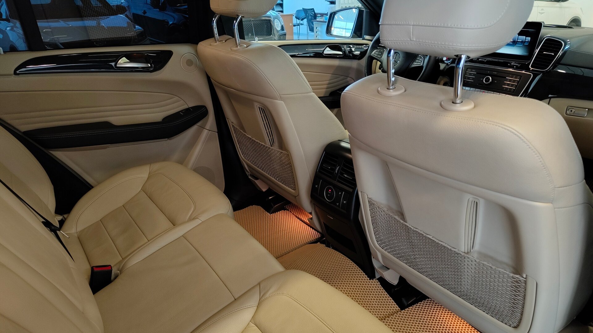 Mercedes-Benz GLE 350 d 4MATIC купе комплектация ОС двигатель 3 литра (249 л.с.) Синий