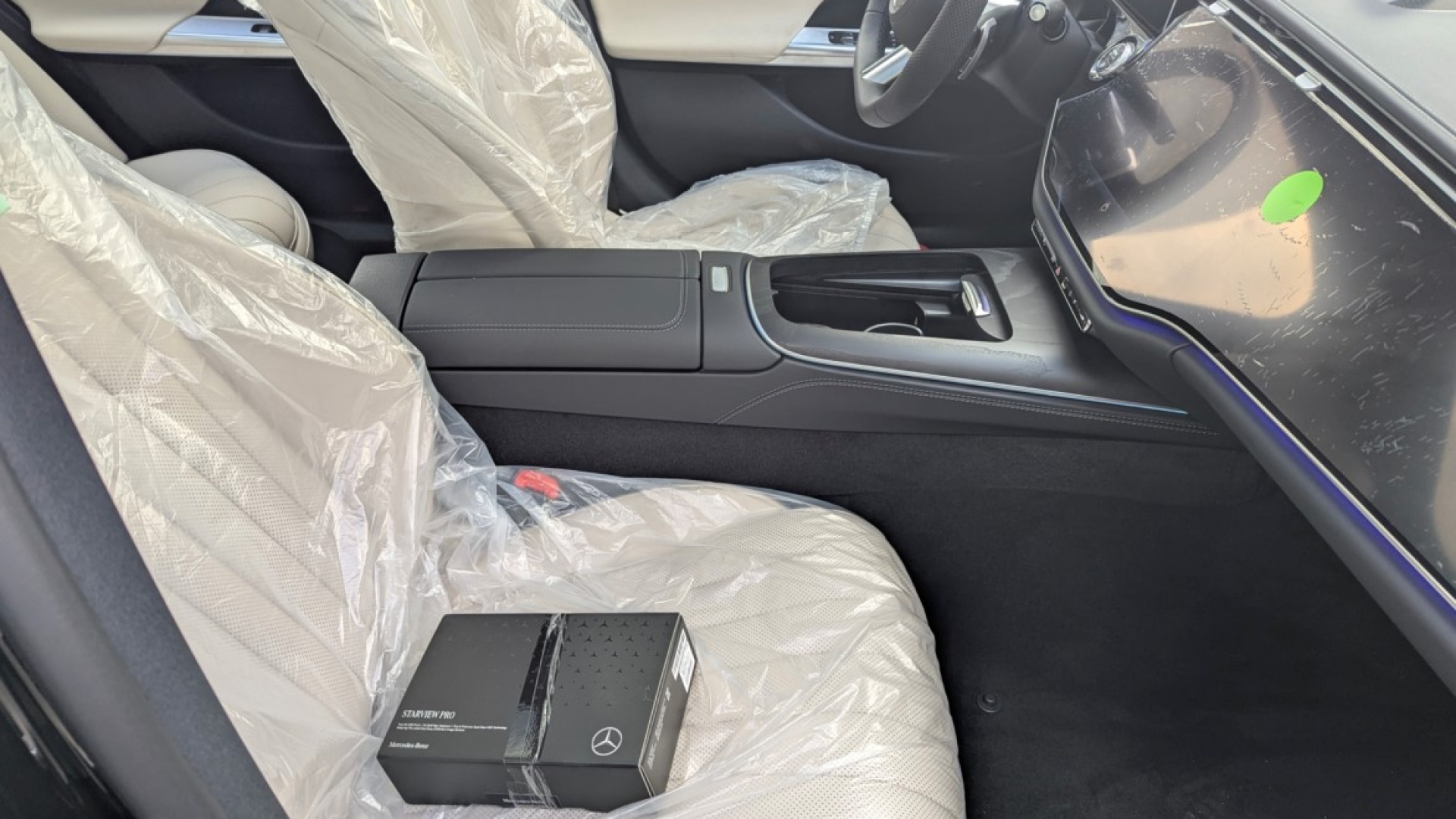 Mercedes-Benz E300 4MATIC комплектация Sport Plus двигатель 2 литра (258 л.с.) Черный