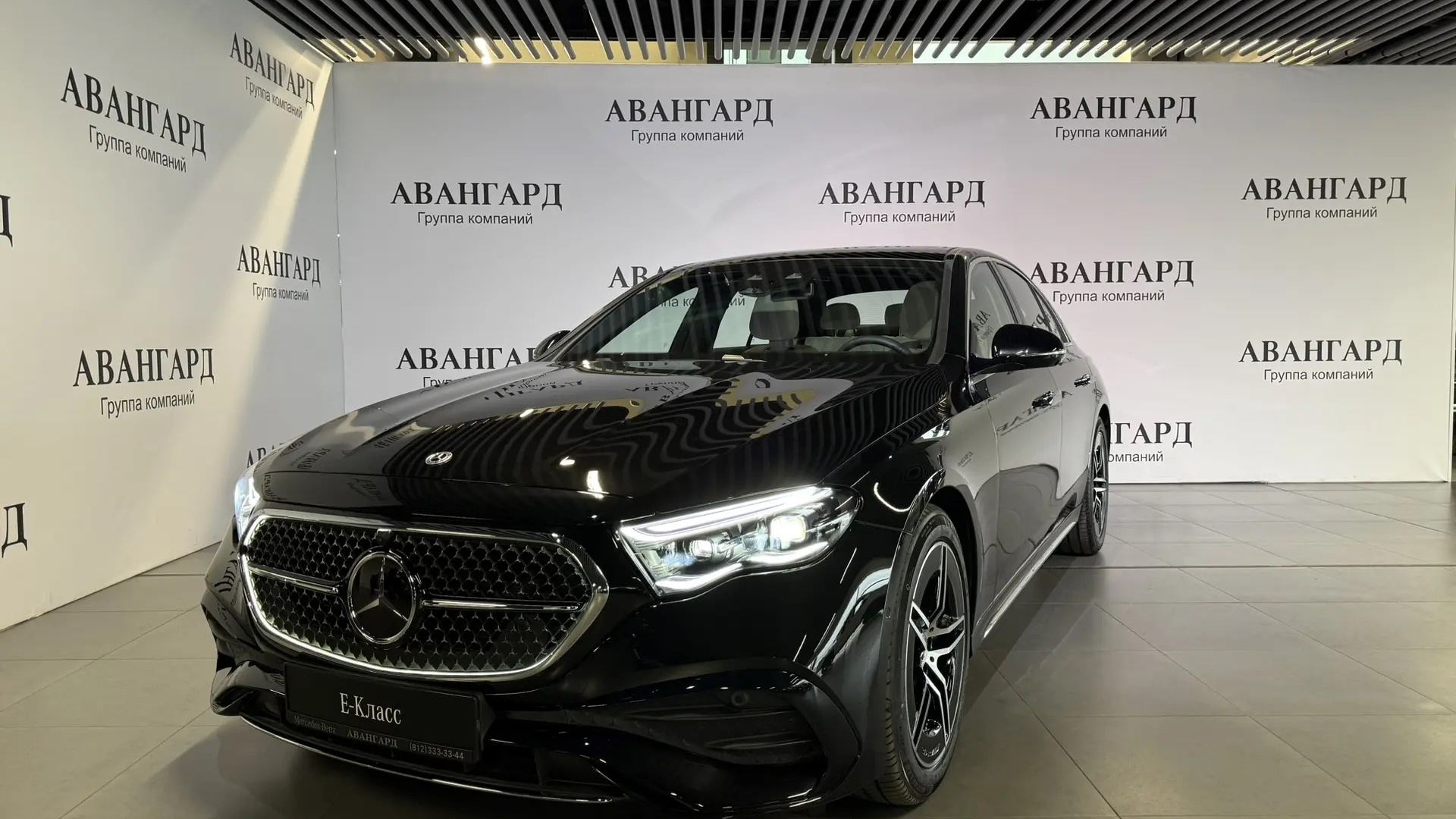 Mercedes-Benz E300 4MATIC комплектация Sport Plus двигатель 2 литра (258 л.с.) Черный