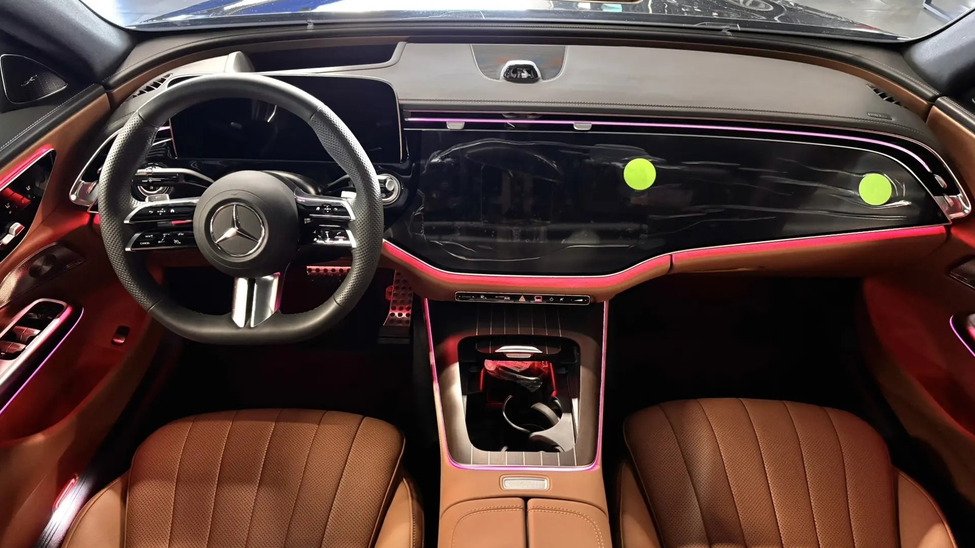 Mercedes-Benz E300 4MATIC комплектация Sport Plus двигатель 2 литра (258 л.с.) Черный