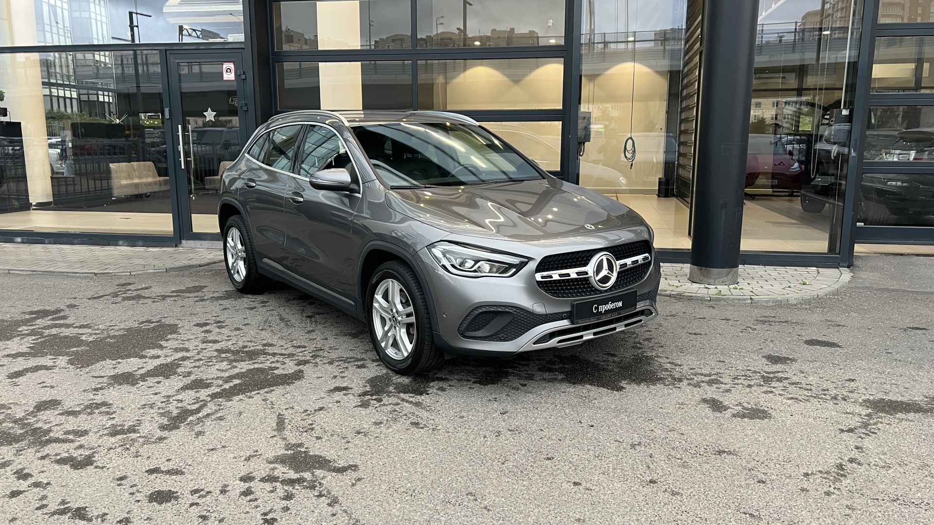 Mercedes-Benz GLA 200 комплектация Progressive двигатель 1.3 литра (150 л.с.) Серый