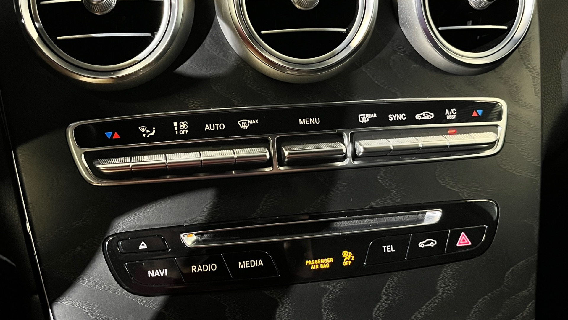 Mercedes-Benz GLC 250 d 4MATIC купе комплектация Sport двигатель 2.1 литра (204 л.с.) Черный