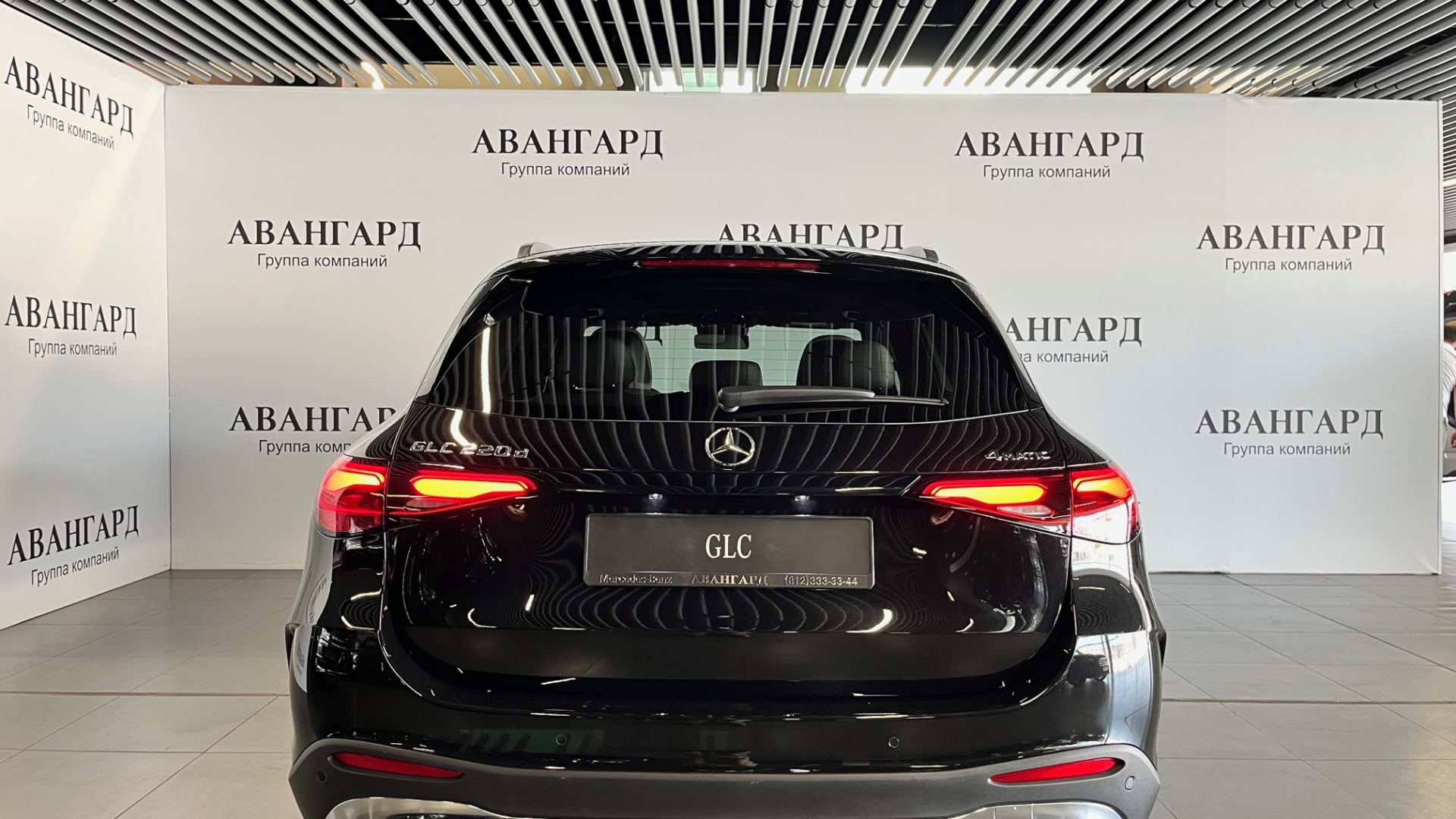 Mercedes-Benz GLC 220 d 4MATIC двигатель 2 литра (194 л.с.) Черный
