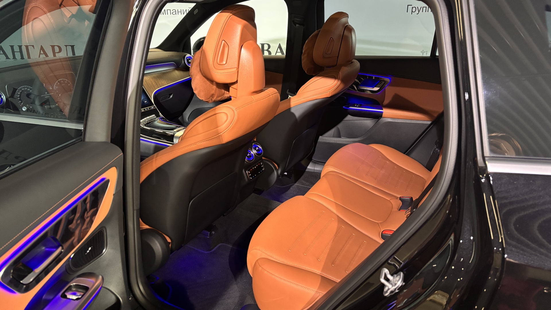 Mercedes-Benz GLC 300 L 4MATIC двигатель 2 литра (258 л.с.) Черный