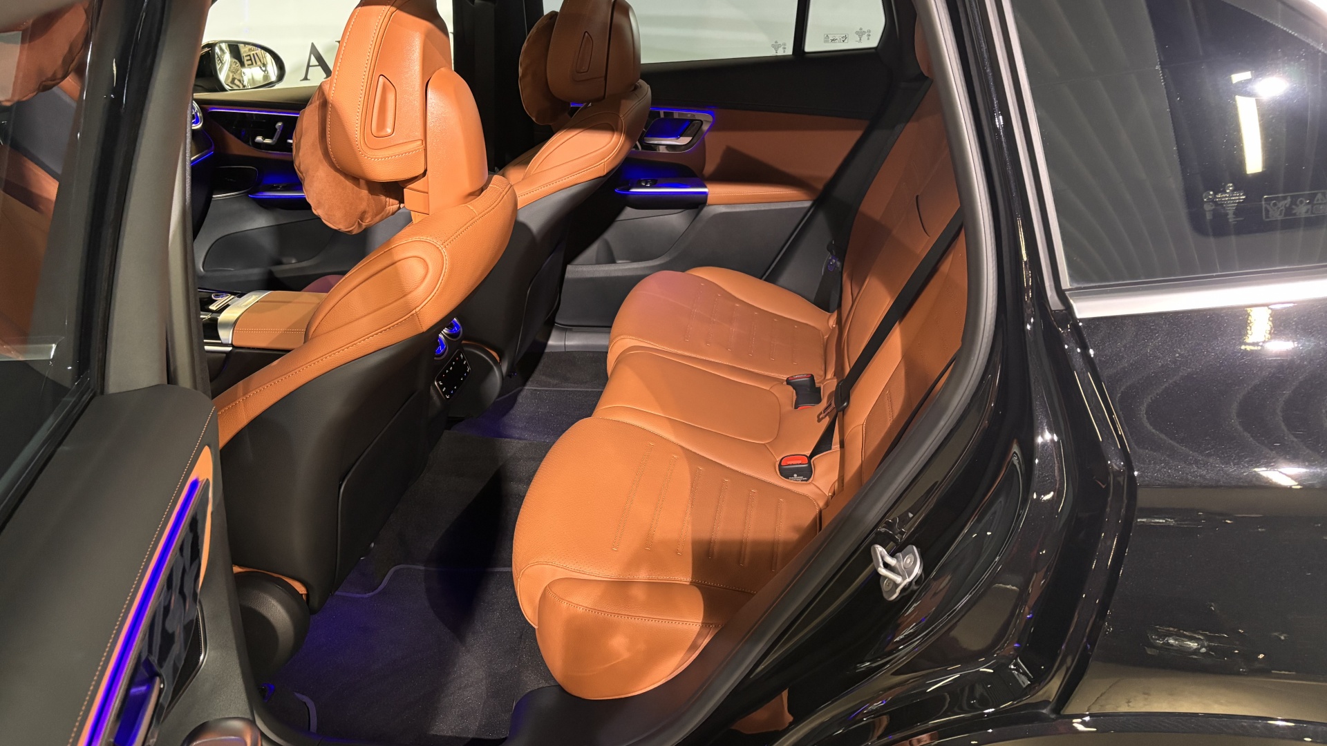 Mercedes-Benz GLC 300 L 4MATIC двигатель 2 литра (258 л.с.) Черный