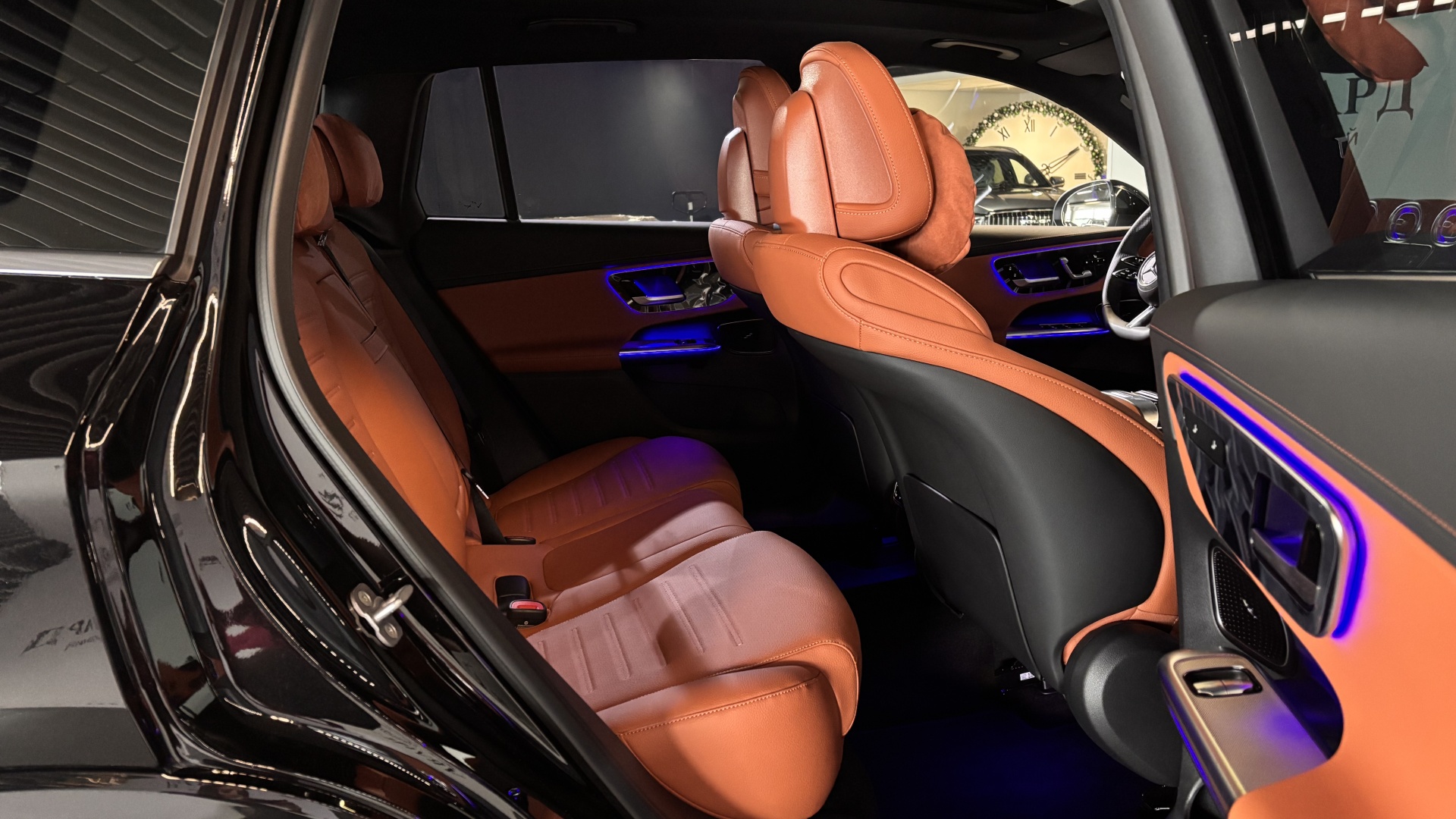 Mercedes-Benz GLC 300 L 4MATIC двигатель 2 литра (258 л.с.) Черный