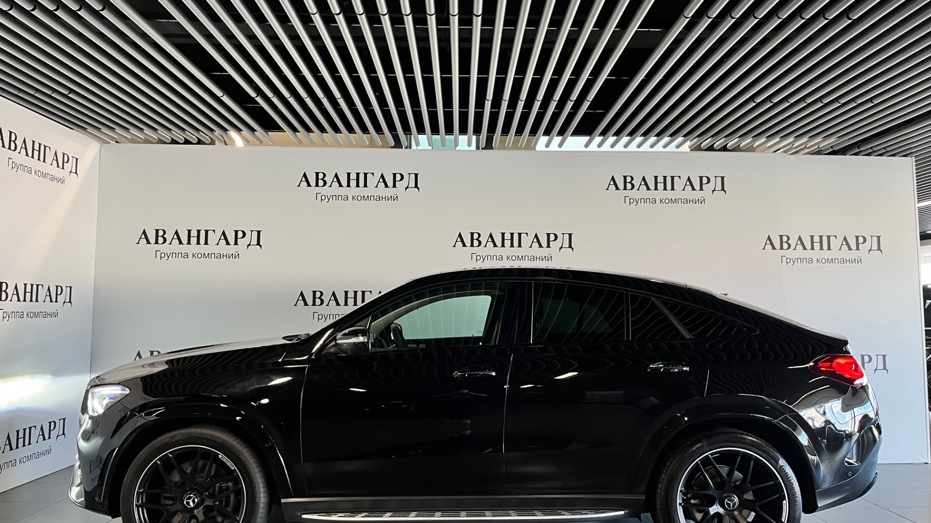 Mercedes-Benz GLE 400 d 4MATIC купе двигатель 2.9 литра (330 л.с.) Черный