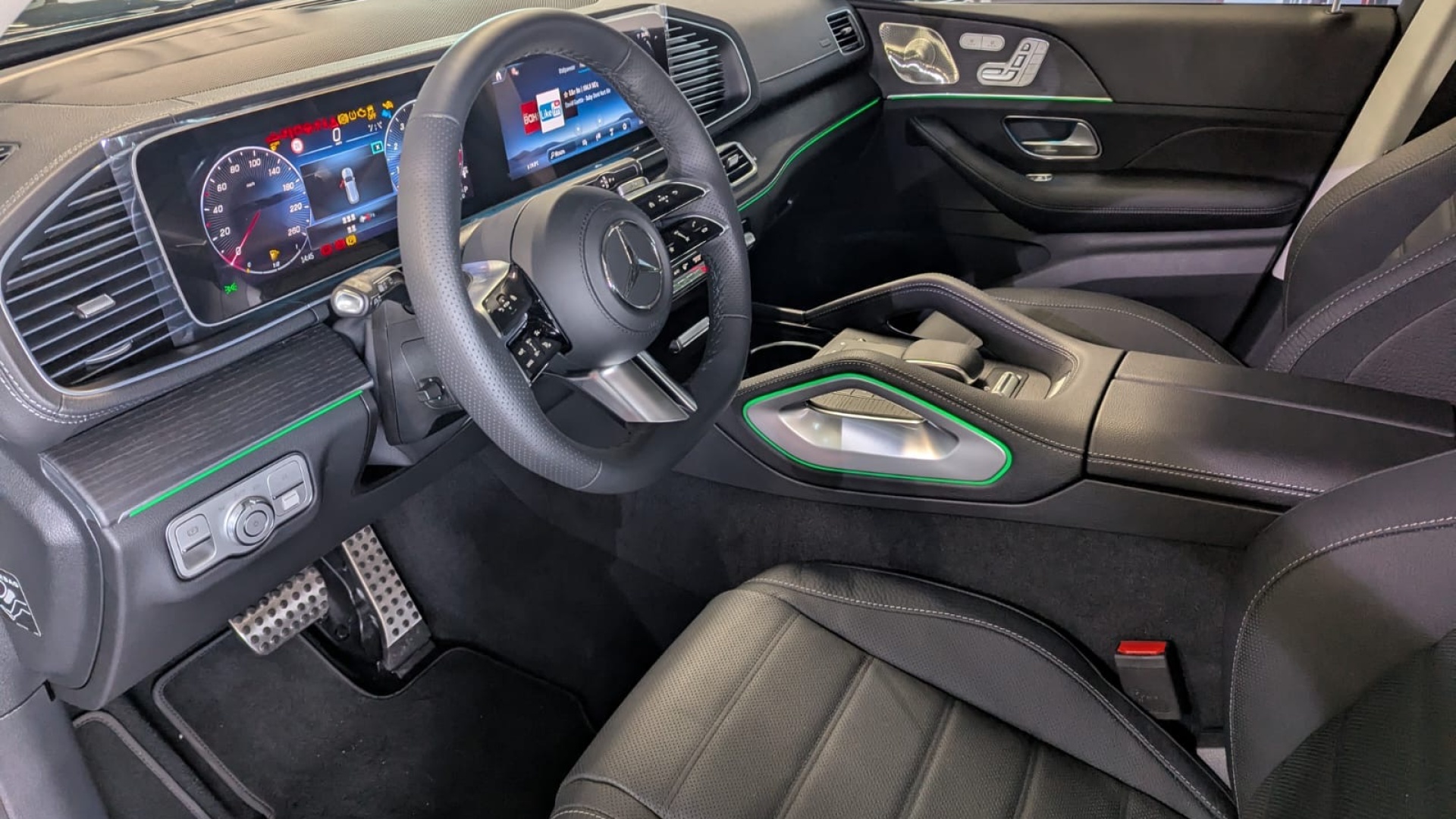 Mercedes-Benz GLS 450 4MATIC комплектация Рremium Plus двигатель 3 литра (380 л.с.) Черный