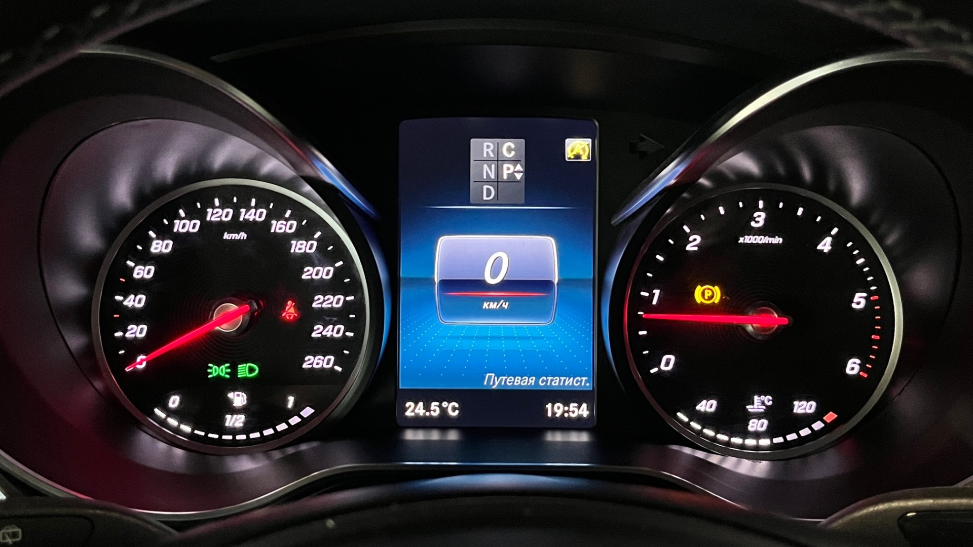 Mercedes-Benz комплектация EXCLUSIVE / L 250 d двигатель 2.1 литра (190 л.с.) Черный