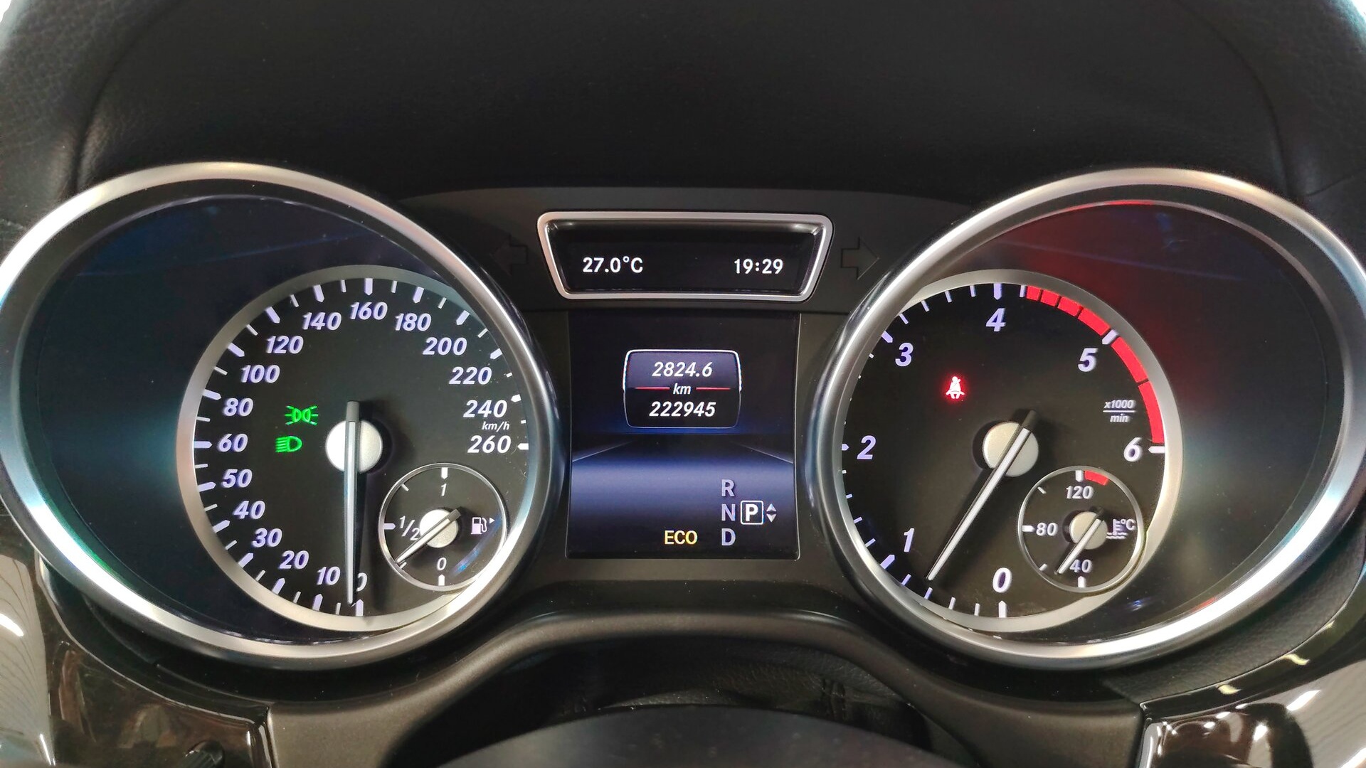 Mercedes-Benz GL 350 BLUETEC 4MATIC двигатель 3 литра (249 л.с.) Черный