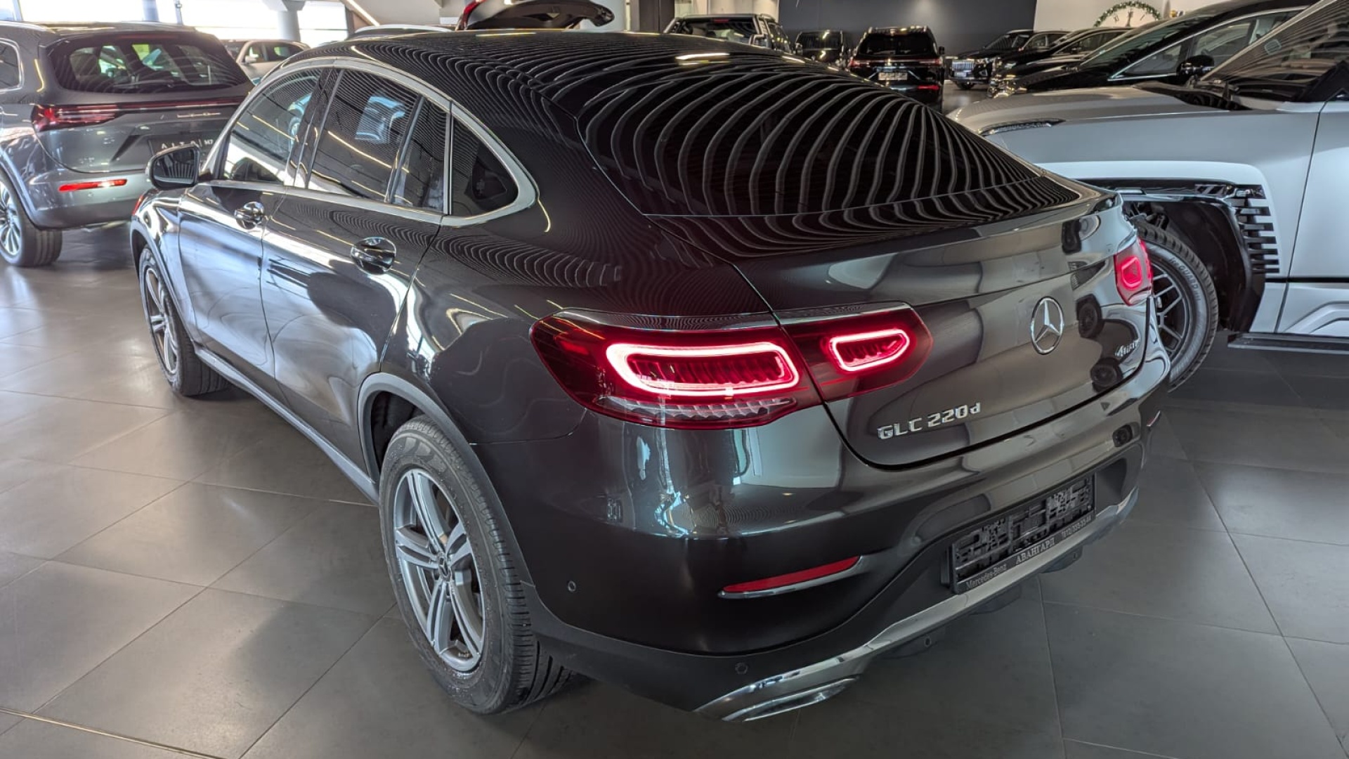 Mercedes-Benz GLC 220 d 4MATIC Купе комплектация Premium двигатель 2 литра (194 л.с.) Серый