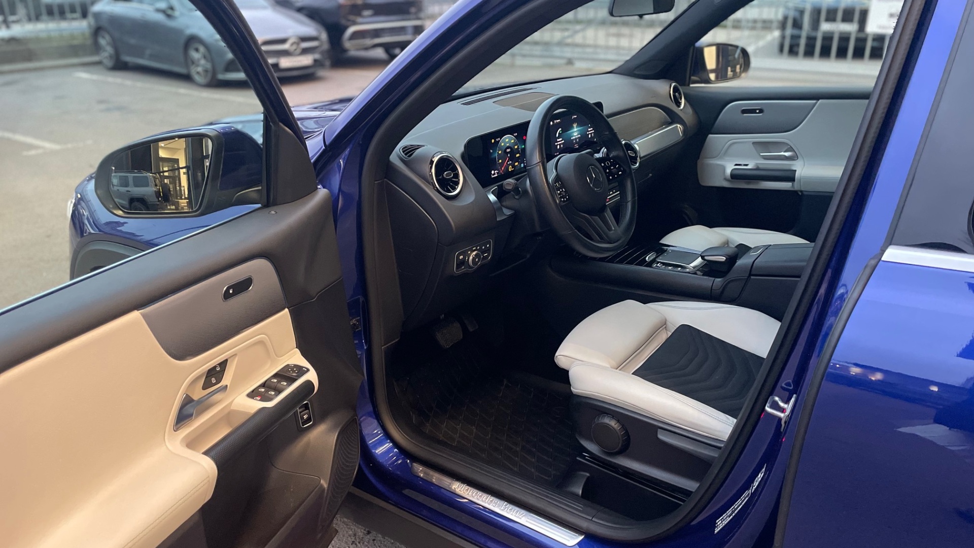 Mercedes-Benz GLB 200d 4MATIC комплектация Style двигатель 2 литра (150 л.с.) Синий