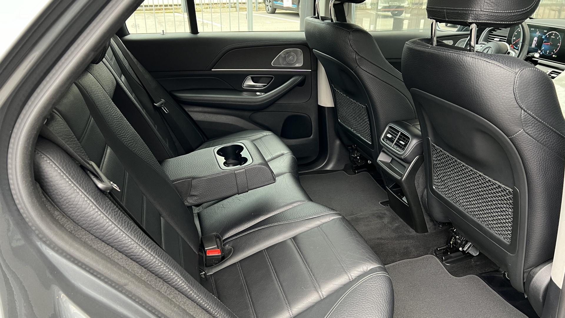 Mercedes-Benz GLE 400 d 4MATIC комплектация Sport Plus двигатель 2.9 литра (330 л.с.) Серый