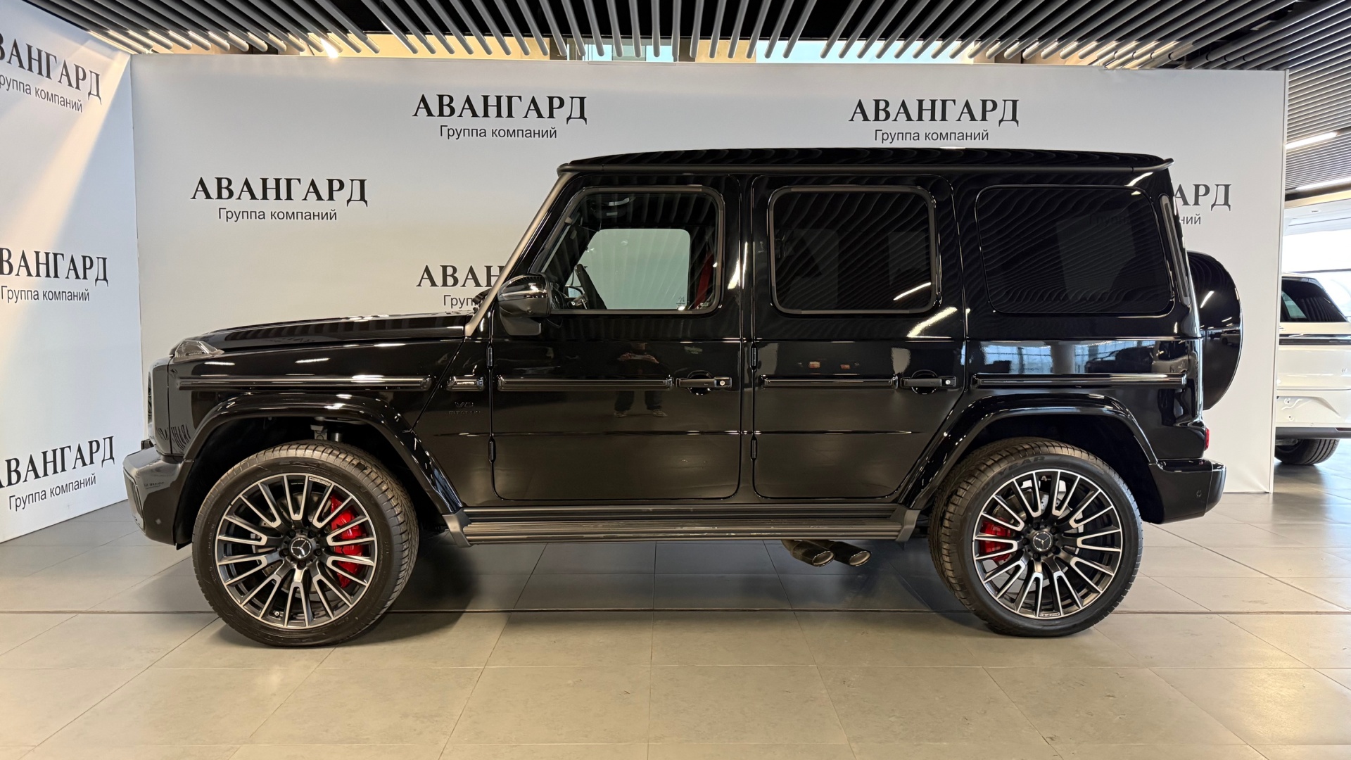 Mercedes-Benz AMG G 63 двигатель 4 литра (585 л.с.) Черный