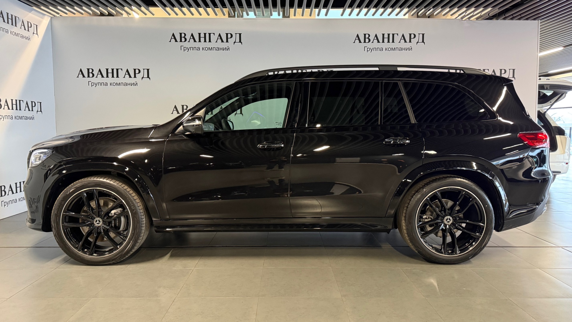 Mercedes-Benz GLS 450 d 4MATIC комплектация Premium Plus двигатель 3 литра (367 л.с.) Черный