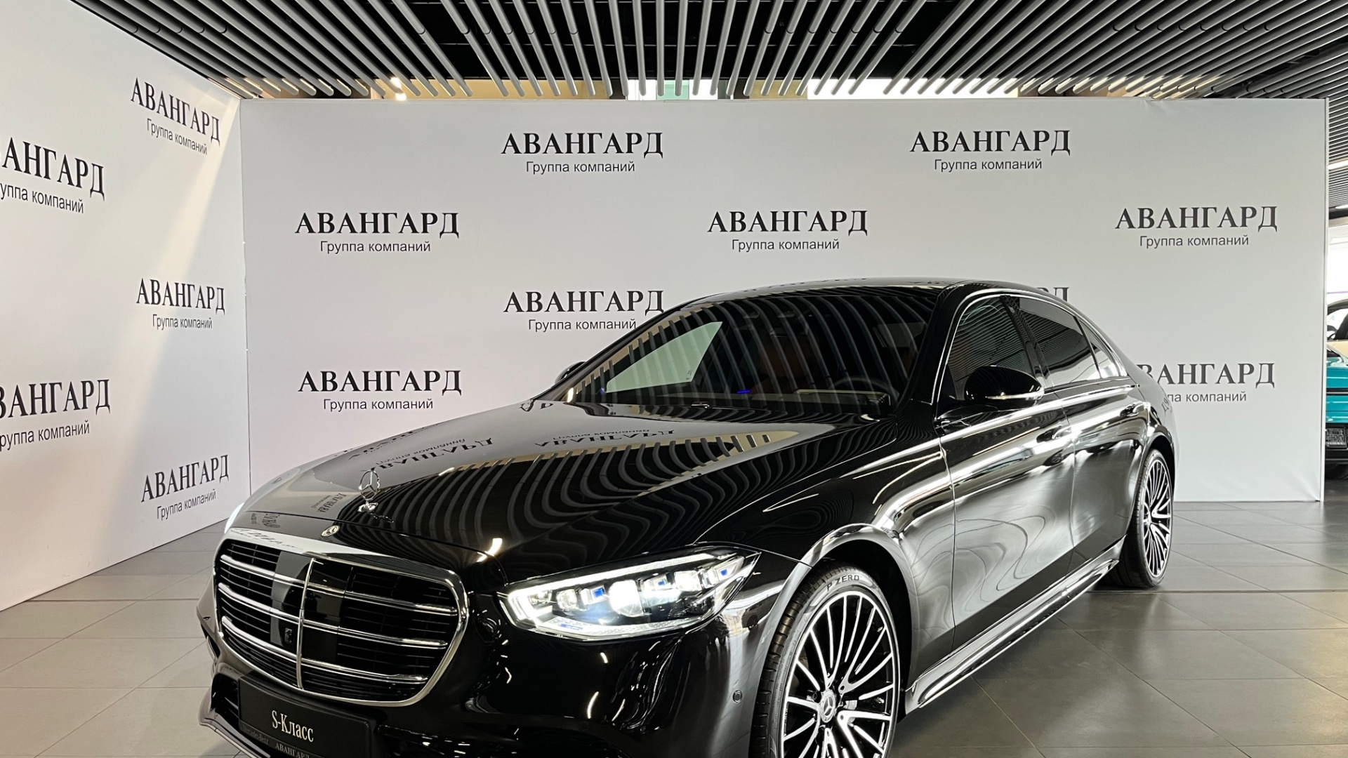Mercedes-Benz S 580 4MATIC двигатель 4 литра (503 л.с.) Черный