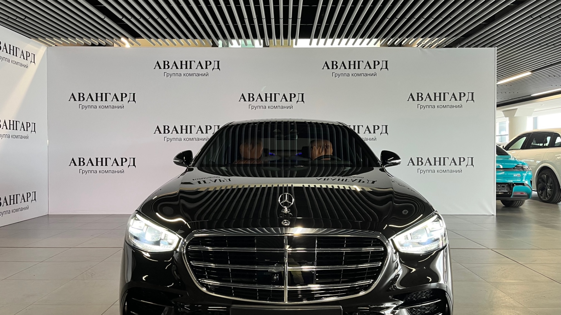 Mercedes-Benz S 580 4MATIC двигатель 4 литра (503 л.с.) Черный