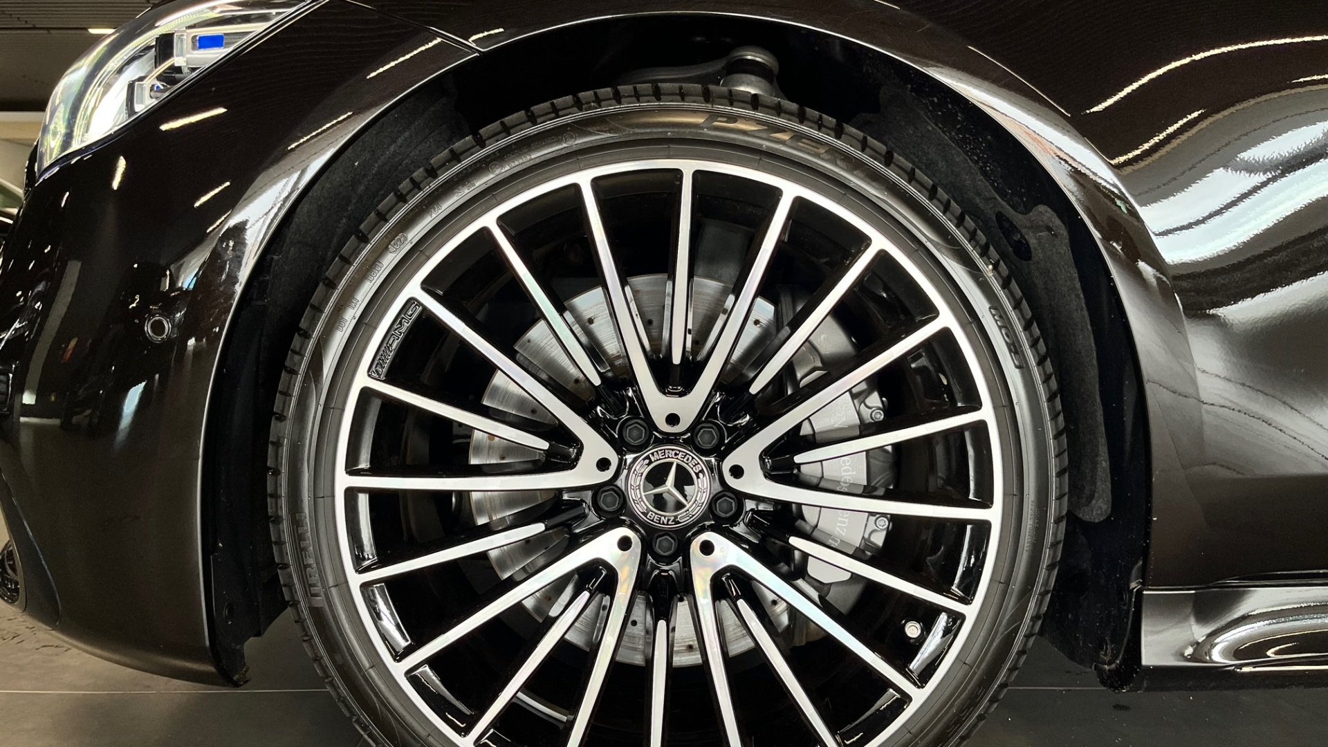 Mercedes-Benz S 580 4MATIC двигатель 4 литра (503 л.с.) Черный