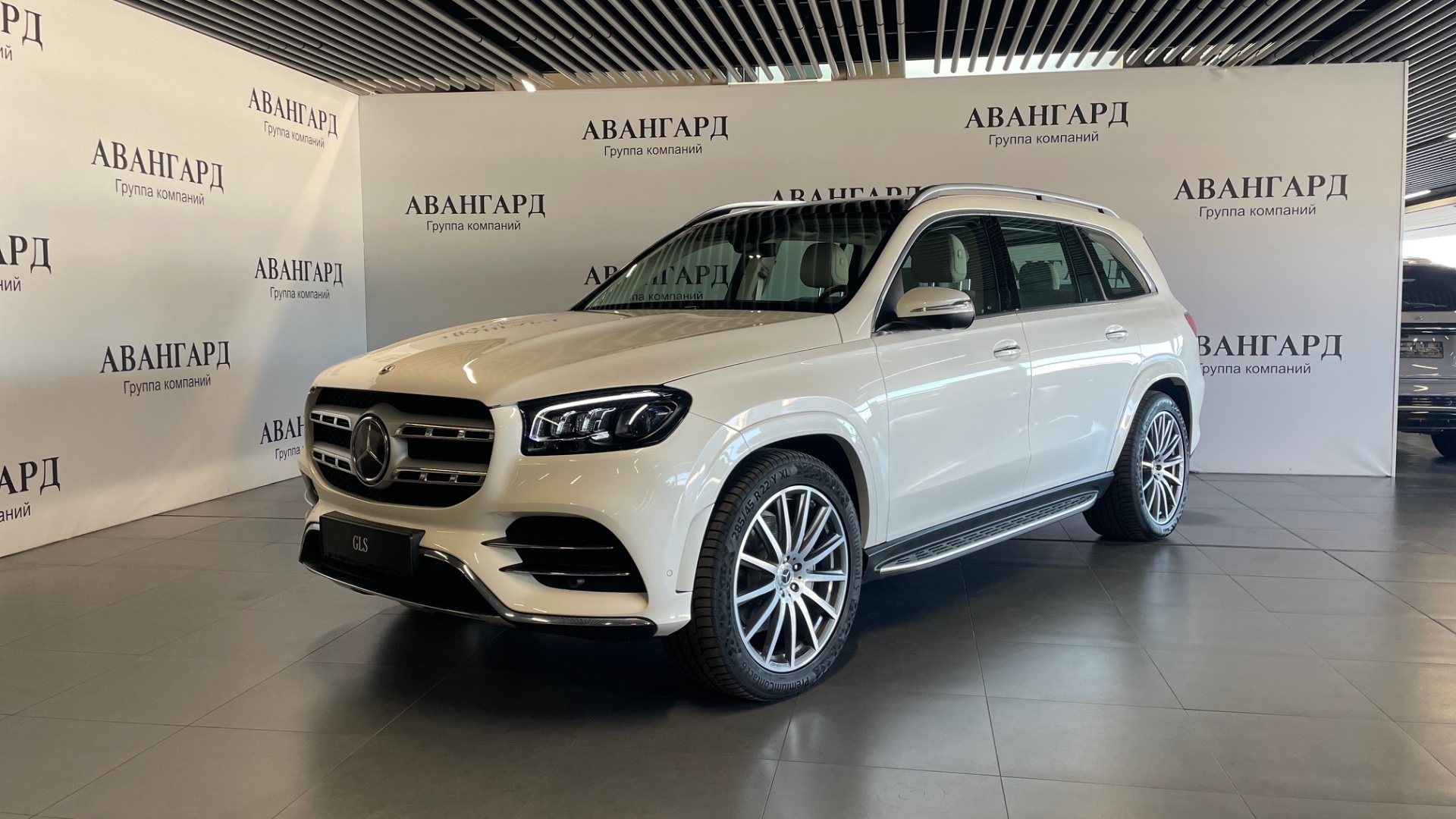 Mercedes-Benz GLS 400 d 4MATIC комплектация Luxury двигатель 2.9 литра (330 л.с.) Белый