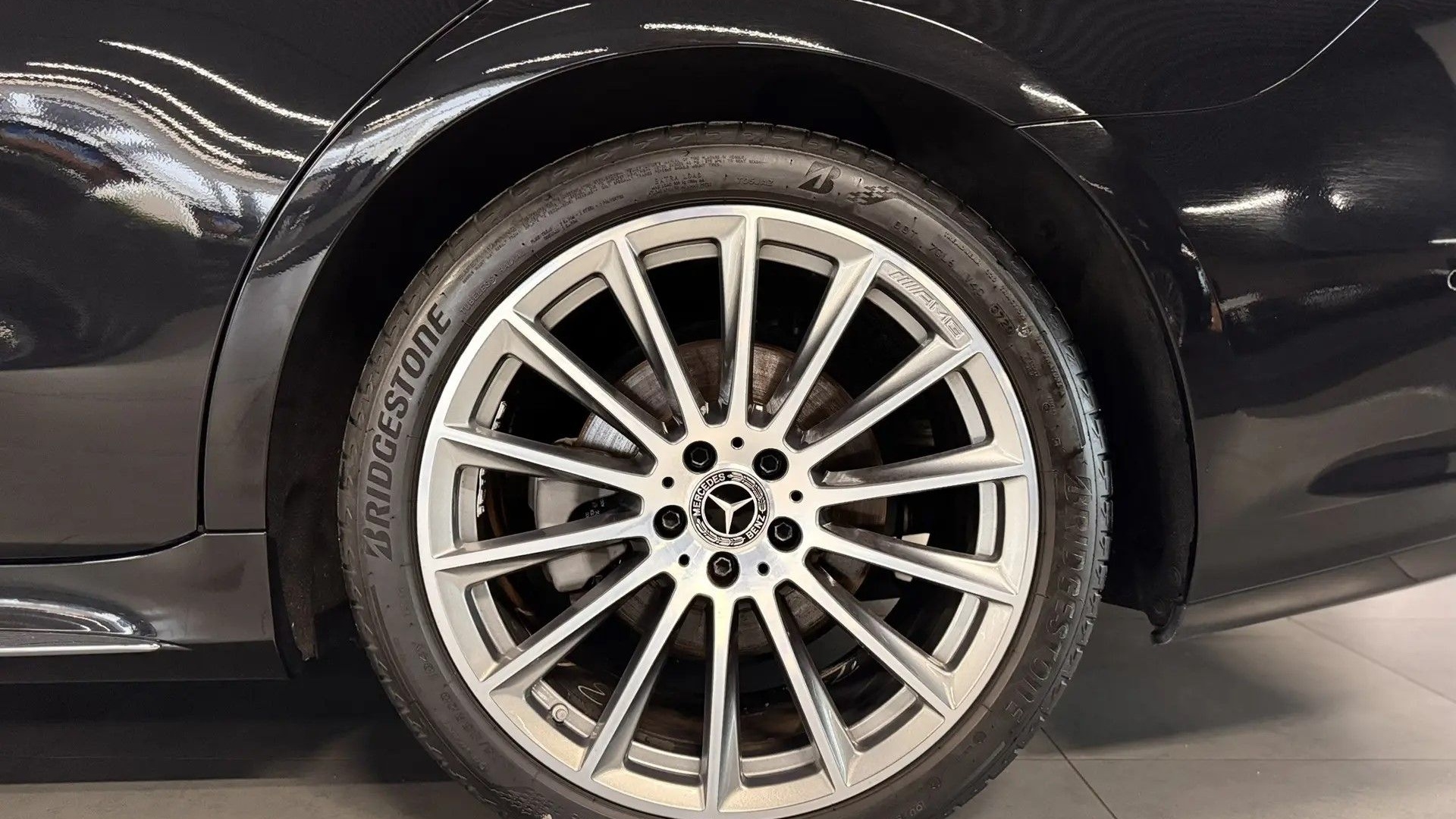 Mercedes-Benz S 450 4MATIC двигатель 3 литра (367 л.с.) Черный