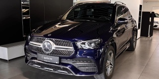 Mercedes-Benz GLE 300 d 4MATIC двигатель 2 литра (245 л.с.) Синий