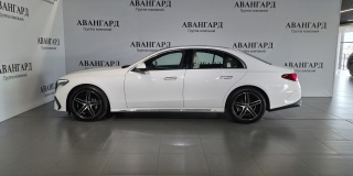 Mercedes-Benz E300 4MATIC комплектация Sport Plus двигатель 2 литра (258 л.с.) Черный