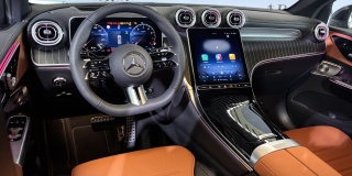 Mercedes-Benz GLC 300 4MATIC комплектация Sport Plus двигатель 2 литра (258 л.с.) Черный