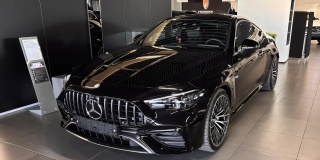 Mercedes-Benz AMG CLE 53 4MATIC+ купе двигатель 3 литра (449 л.с.) Черный